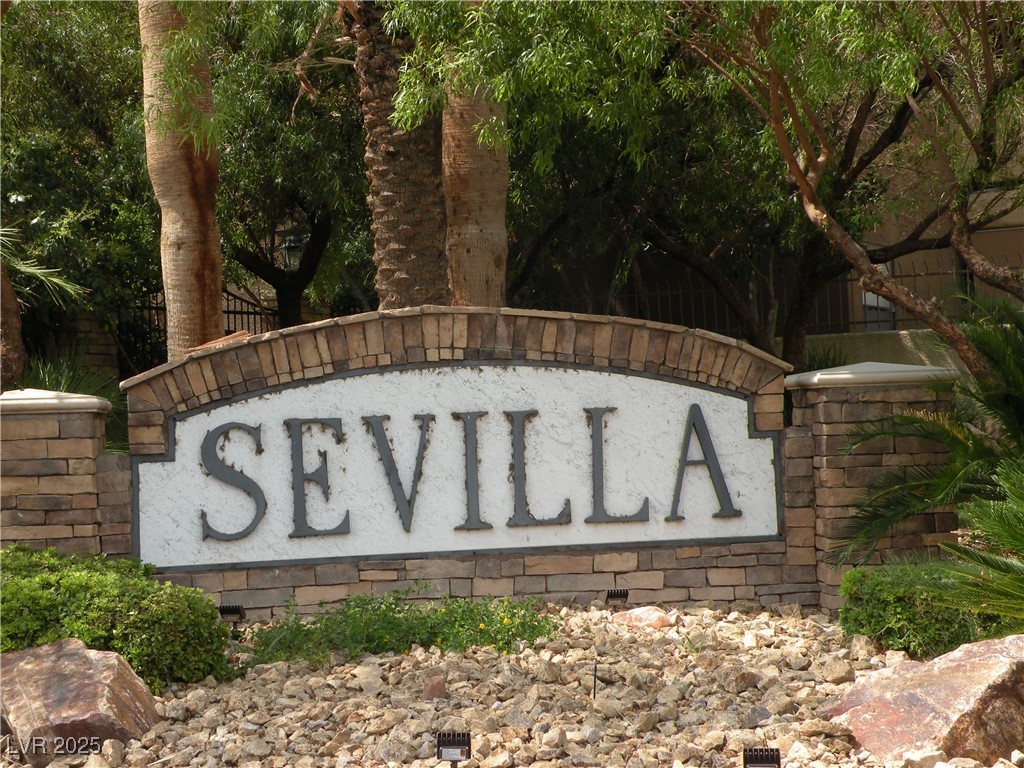 3135 South Mojave Road, Unit 260 Las Vegas, NV 89121 - Photo 23 of 23 View of community / neighborhood sign