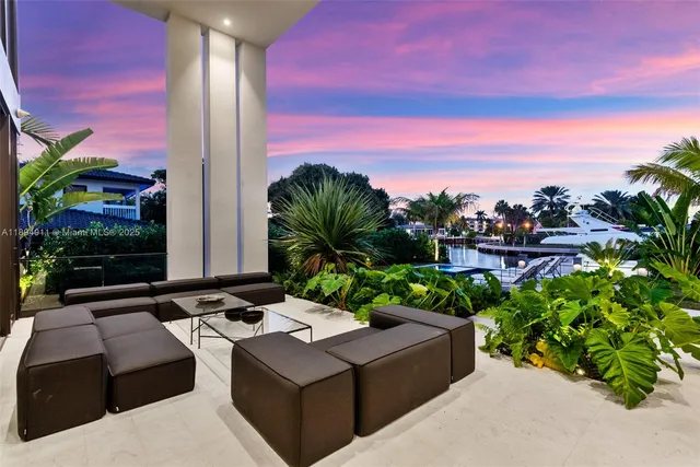 $8,995,000 | 478 Tamarind Drive, Hallandale Beach, FL 33009