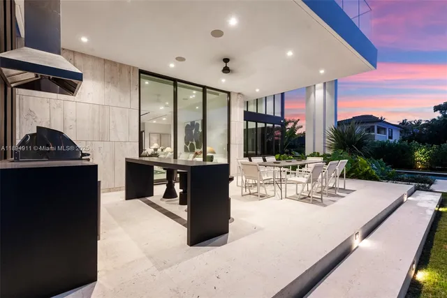 $8,995,000 | 478 Tamarind Drive, Hallandale Beach, FL 33009