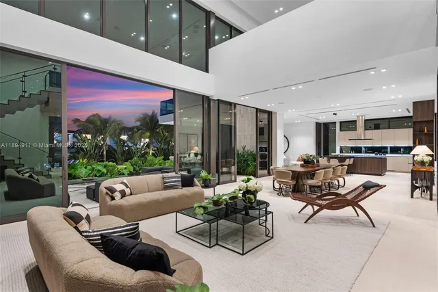 $8,995,000 | 478 Tamarind Drive, Hallandale Beach, FL 33009