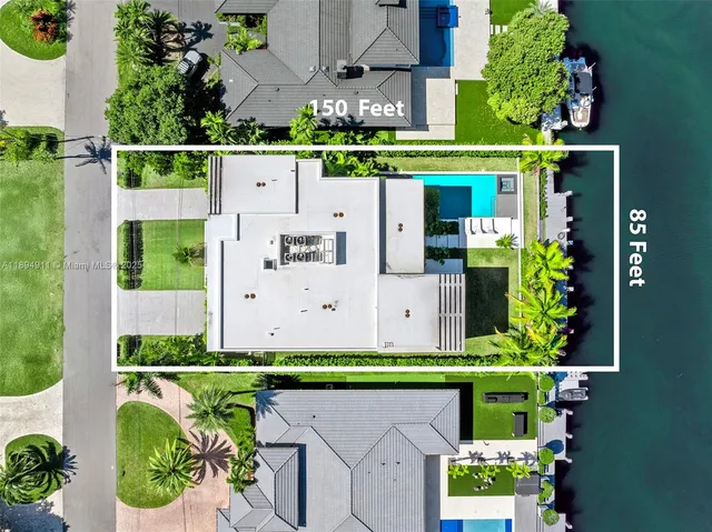 $8,995,000 | 478 Tamarind Drive, Hallandale Beach, FL 33009