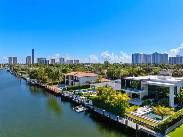 $8,995,000 | 478 Tamarind Drive, Hallandale Beach, FL 33009