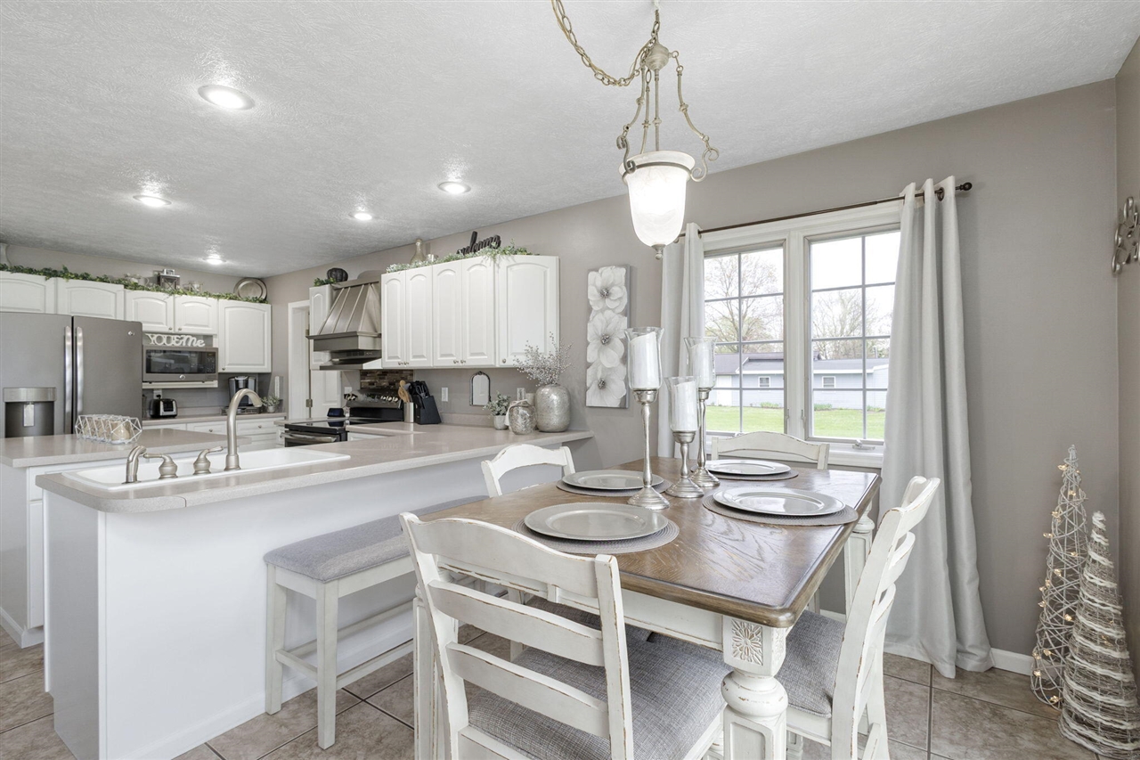 1256 Barron Lake Road Niles, MI 49120 - Photo 9 of 57