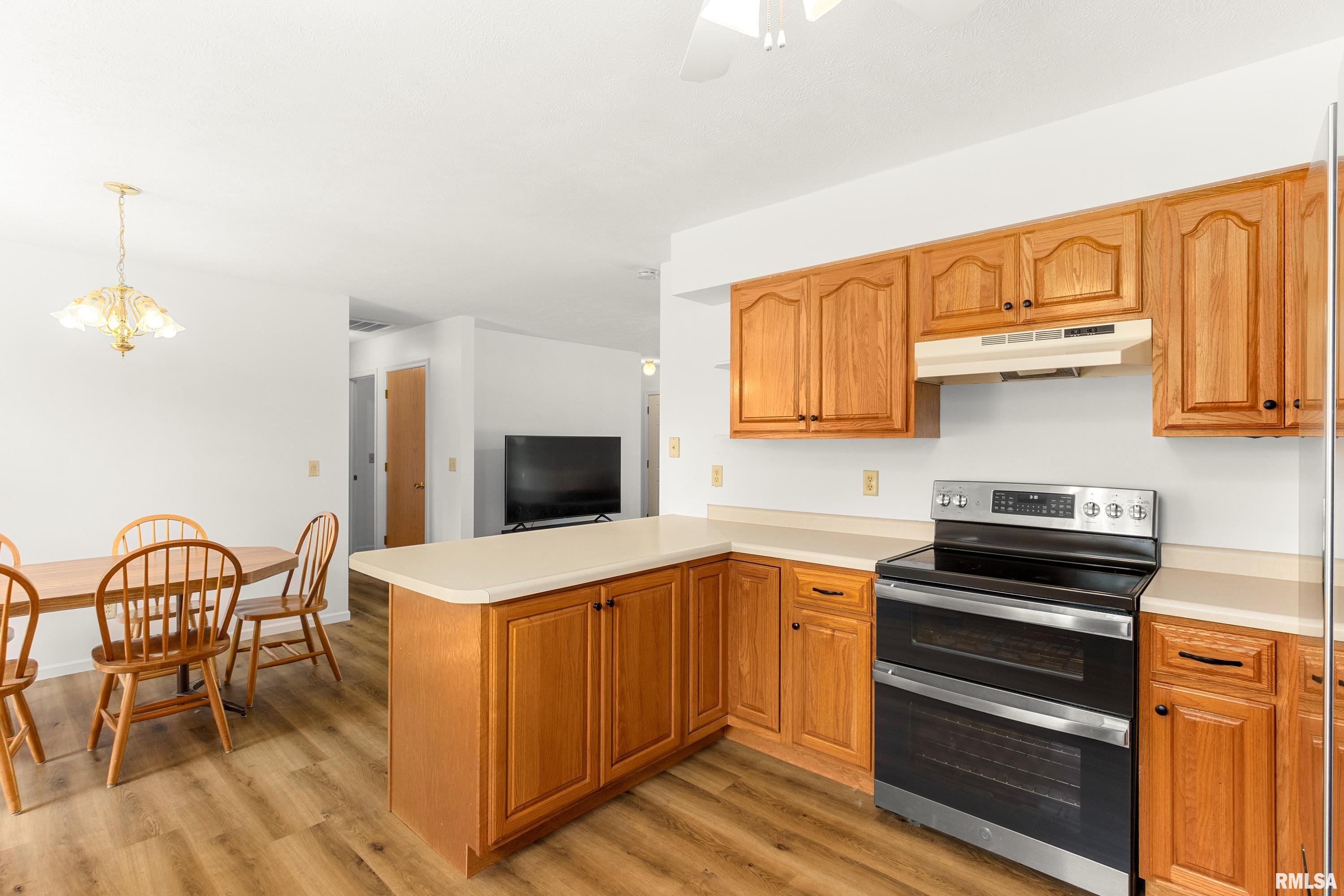 309 North 3rd Street Secor, IL 61771 - Photo 11 of 27