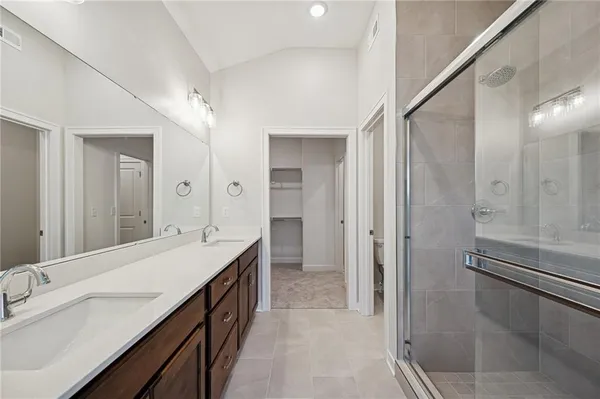 $649,950 | 901 Reed Drive, Raymore, MO 64083