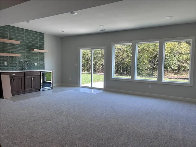 $664,950 | 901 Reed Drive, Raymore, MO 64083