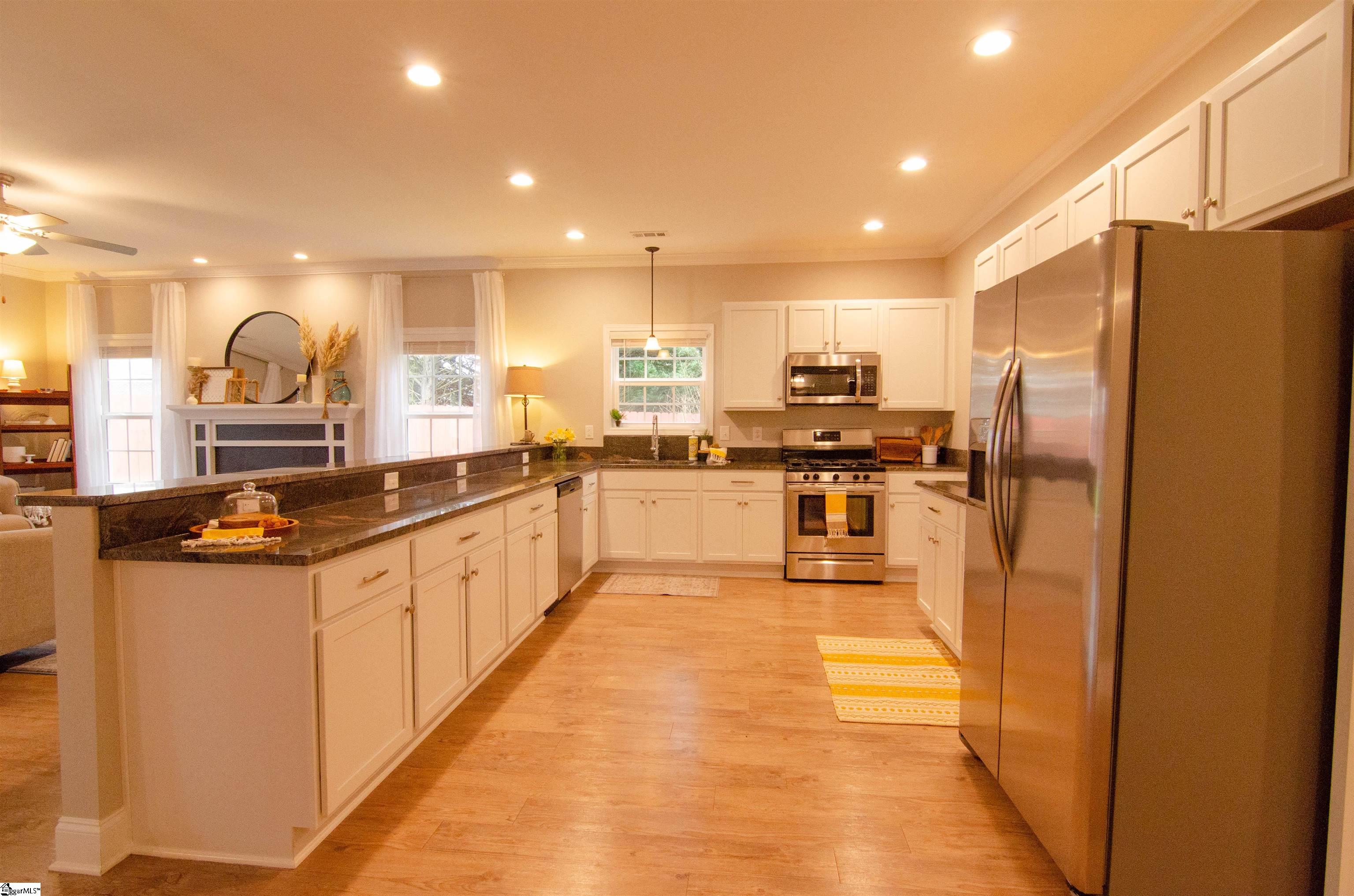 116 Dayton School Road Easley, SC 29642 - Photo 7 of 34 Gallery Image 7