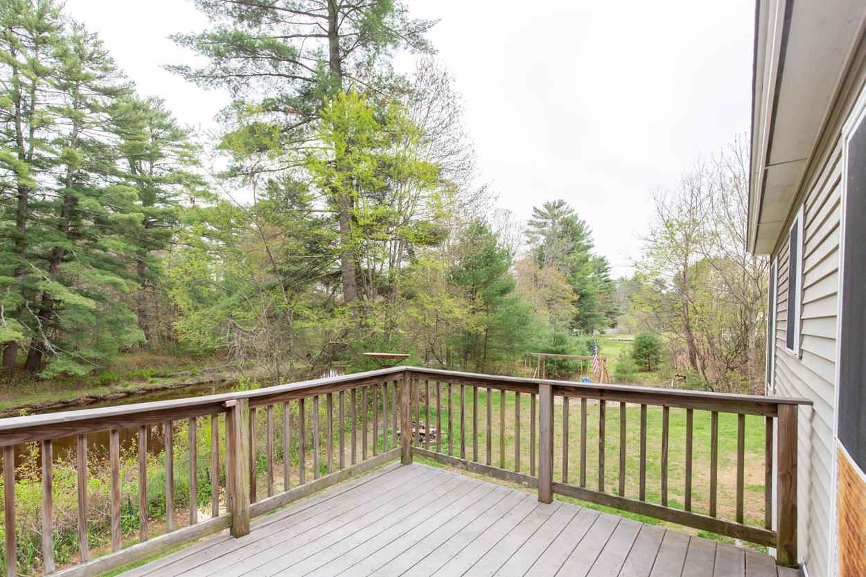 815 Bachelder Road Pembroke, NH 03275 - Photo 5 of 50