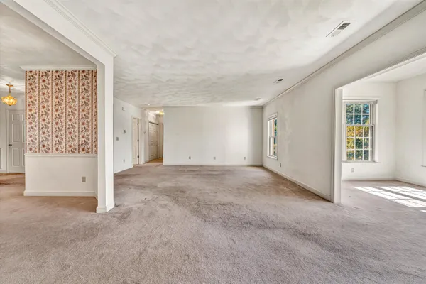 $279,950 | 4631 Heather Drive Southwest, Unit 209, Roanoke, VA 24018