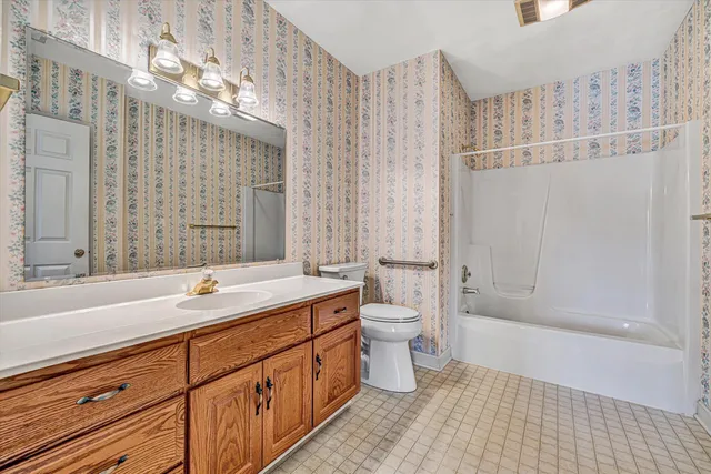 $279,950 | 4631 Heather Drive Southwest, Unit 209, Roanoke, VA 24018