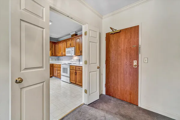 $279,950 | 4631 Heather Drive Southwest, Unit 209, Roanoke, VA 24018