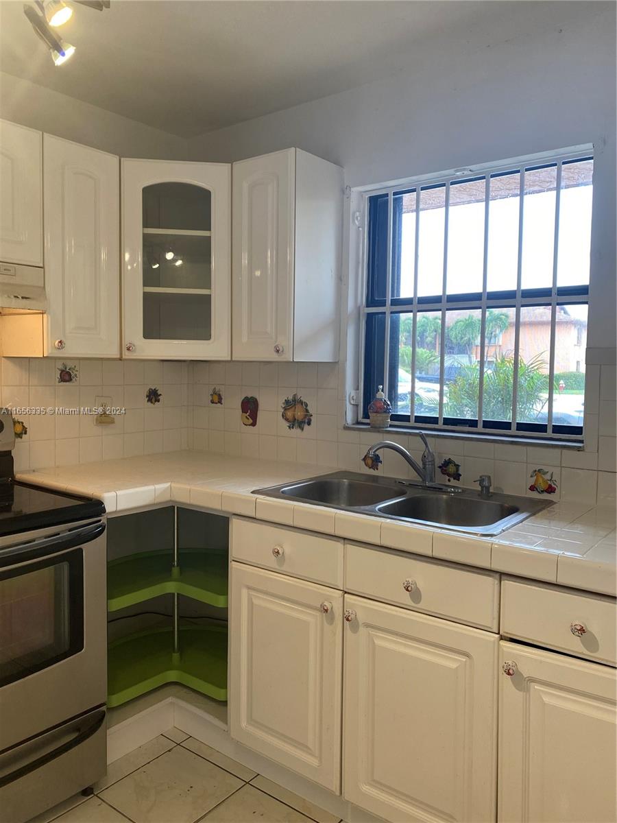 2460 West 67th Place, Unit 10127 Hialeah, FL 33016 - Photo 15 of 36