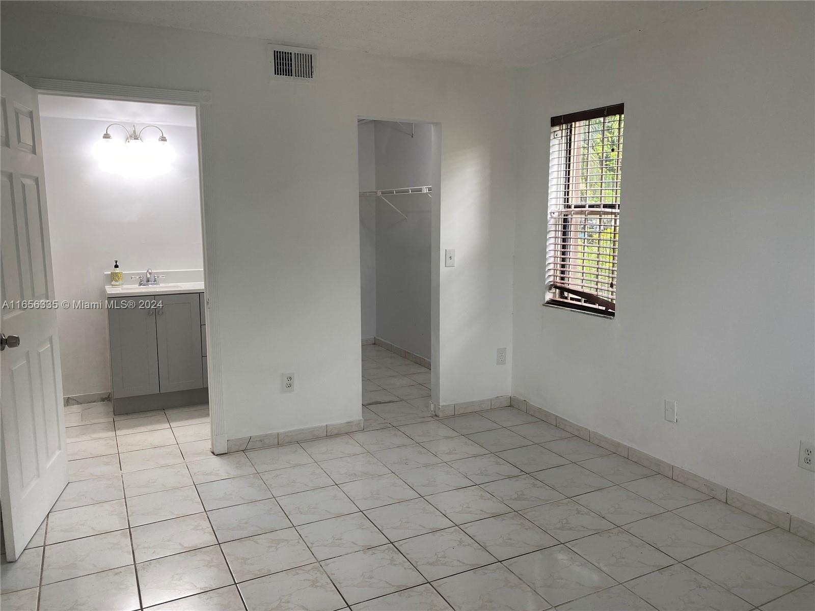 2460 West 67th Place, Unit 10127 Hialeah, FL 33016 - Photo 19 of 36