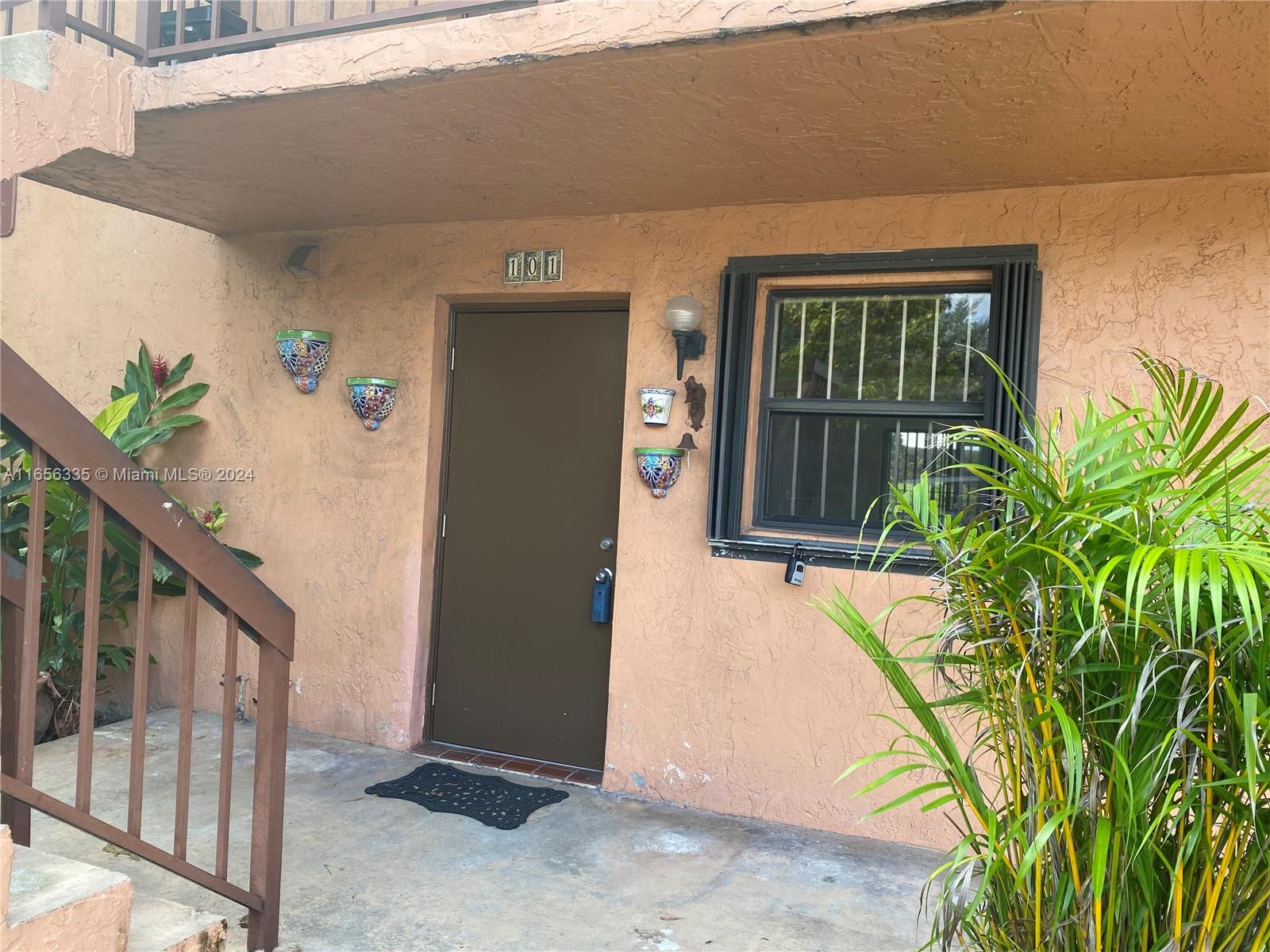 2460 West 67th Place, Unit 10127 Hialeah, FL 33016 - Photo 5 of 36