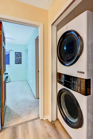 $340,000 | 109 Meadowlark Drive, Unit 109, Countryside, IL 60525