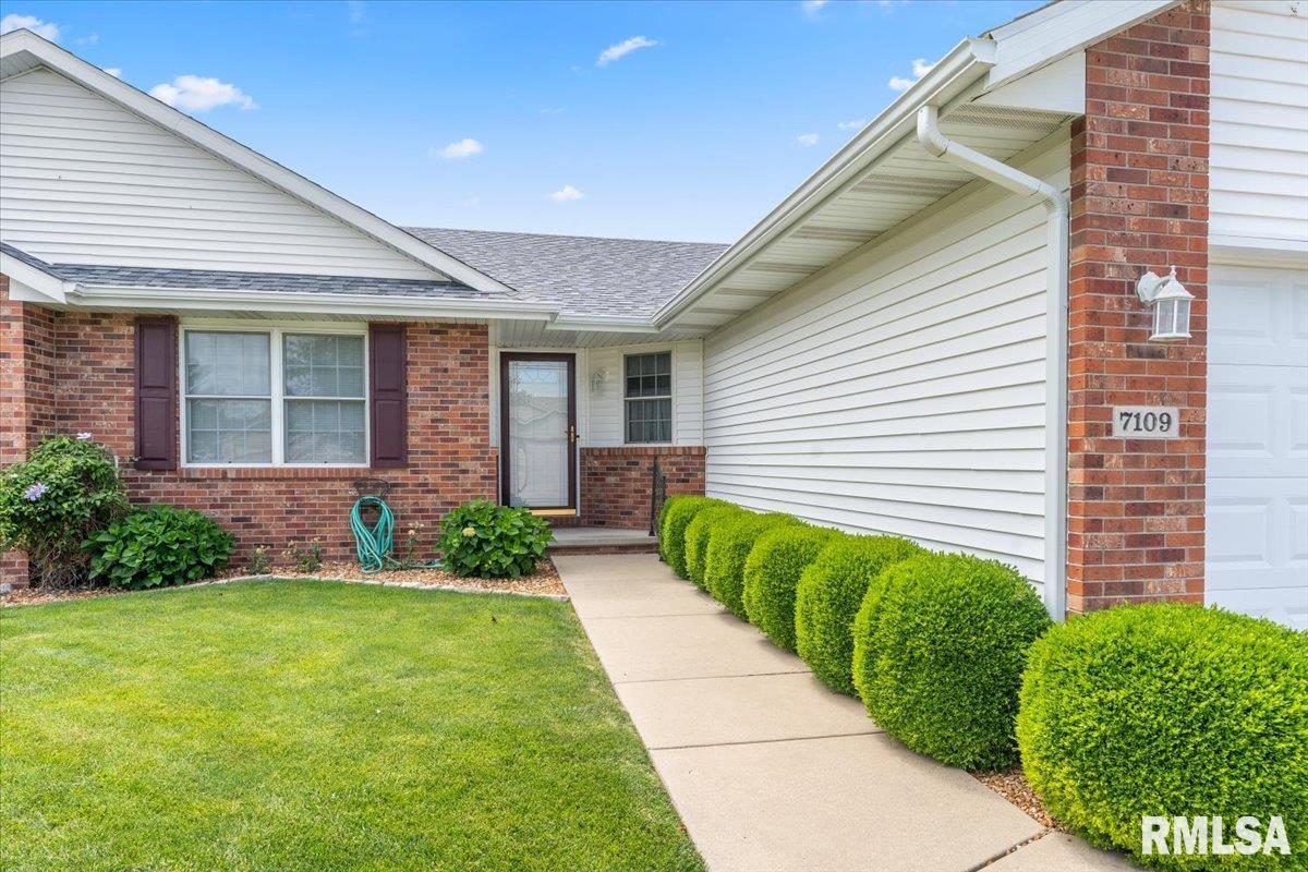 7109 Preston Drive Springfield, IL 62711 - Photo 5 of 43