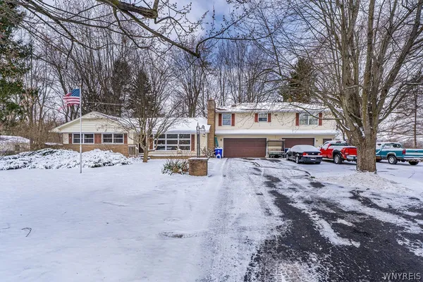 $279,900 | 5808 Buell Street, Newstead, NY 14001