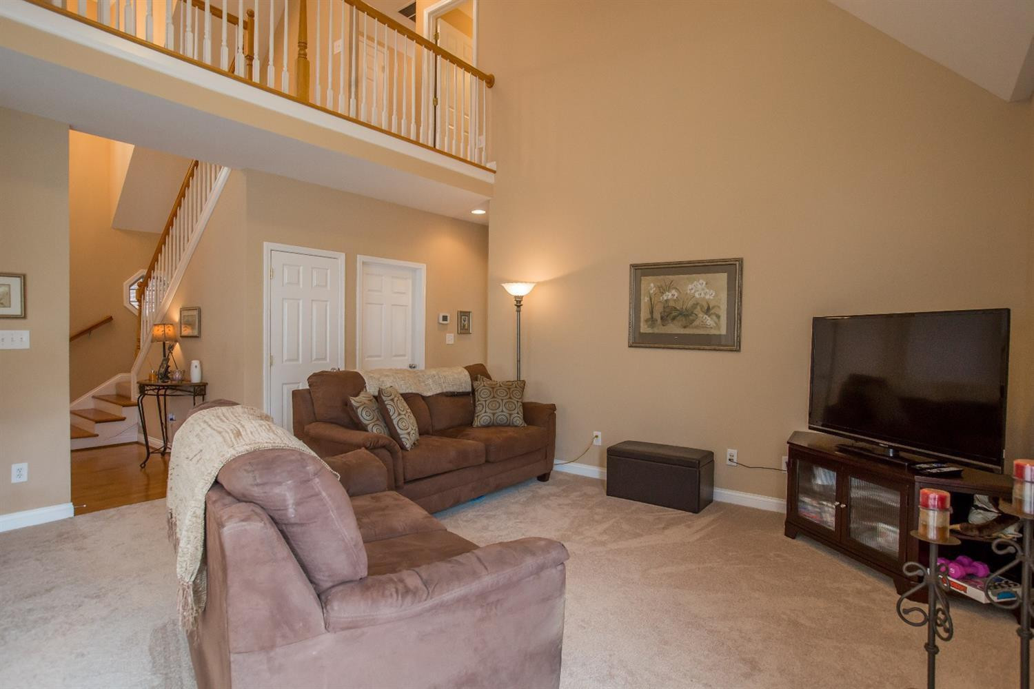 2848 Jenna Rest Lexington, KY 40511 - Photo 13 of 34 The great room features vaulted ceilings