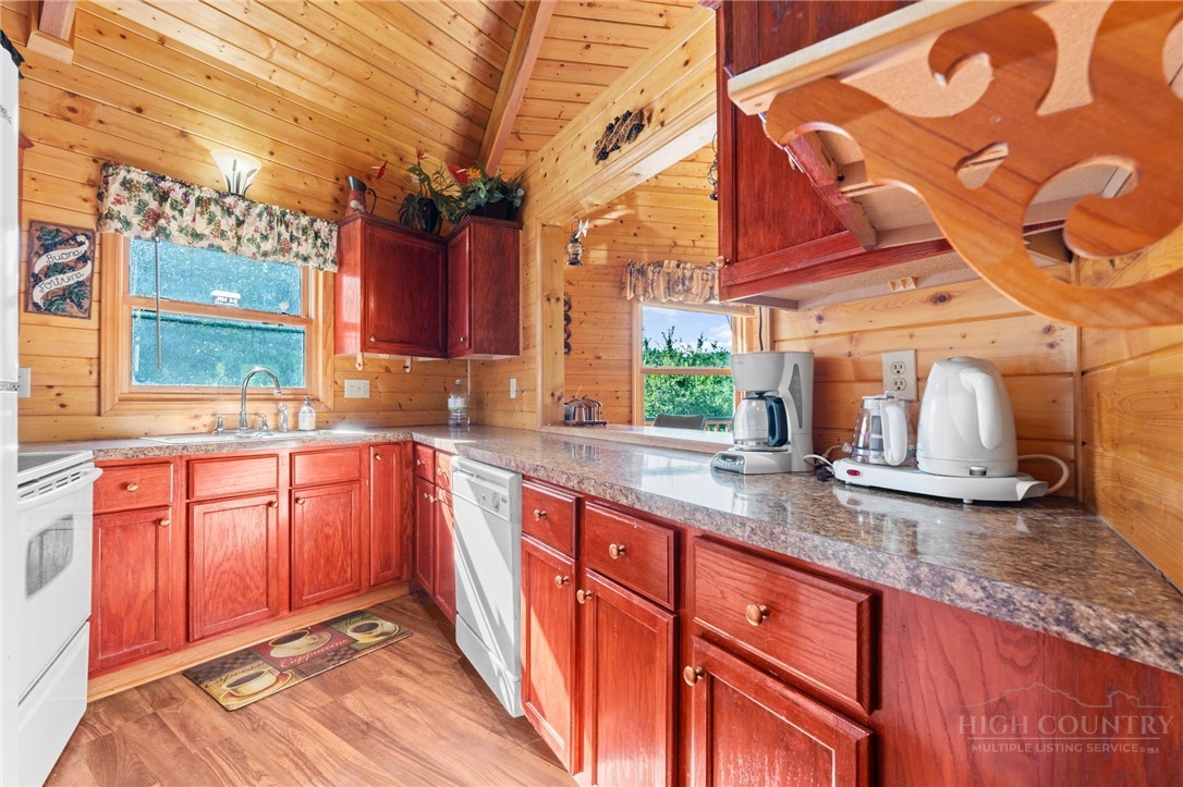 796 River Country Road Piney Creek, NC 28663 - Photo 30 of 50