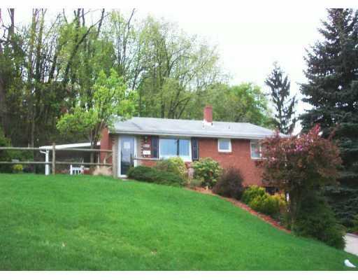 111 Parkedge Road Green Tree, PA 15220 - Photo 1 of 8 Exterior Front.