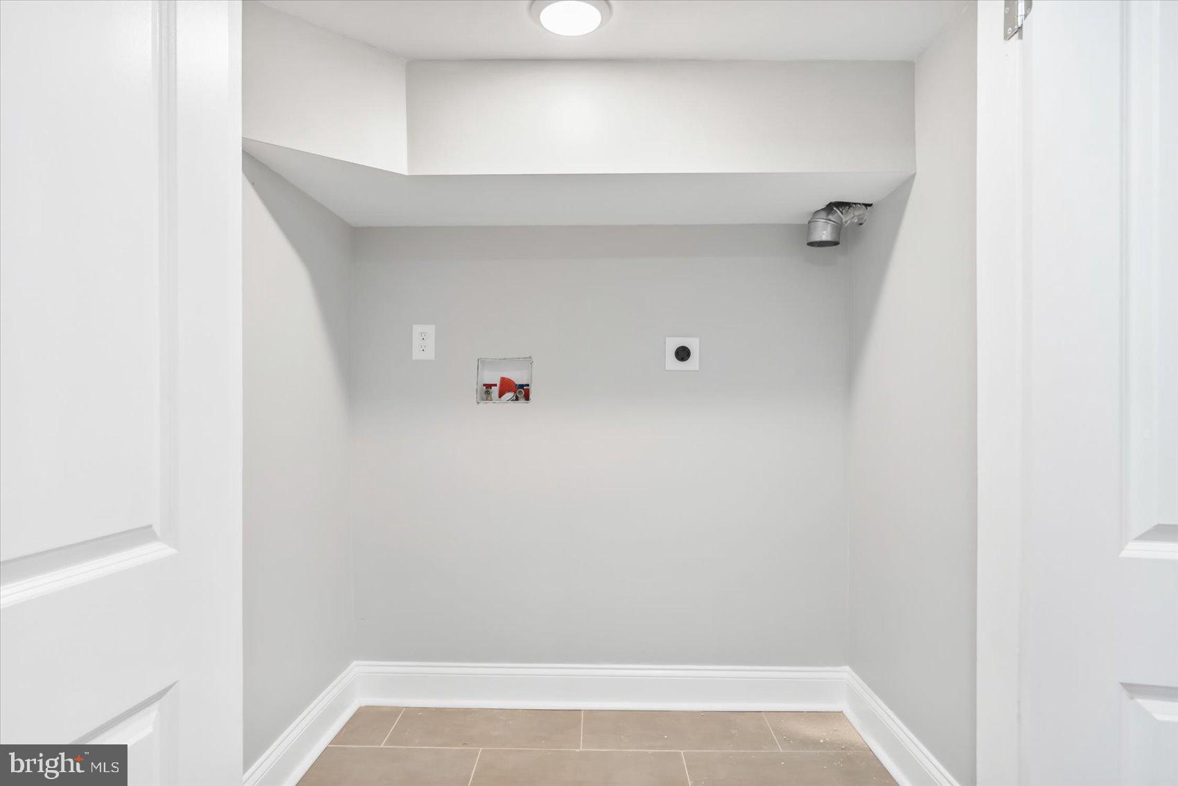 3803 Flowerton Road Baltimore, MD 21229 - Photo 23 of 44 Gallery Image 23