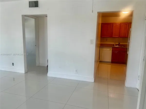 $1,700 | 405 South Pine Island Road, Unit 403D, Plantation, FL 33324