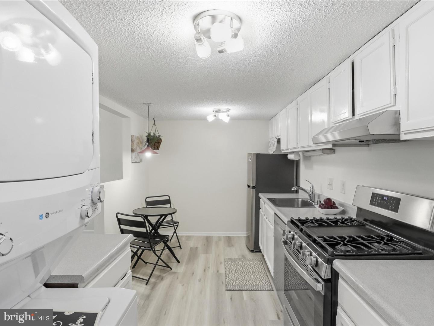 11809 Breton Court, Unit 2B Reston, VA 20191 - Photo 10 of 23 Gallery Image 10