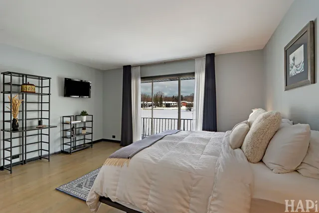 $799,000 | 1285 Montgomery Drive, Deerfield, IL 60015