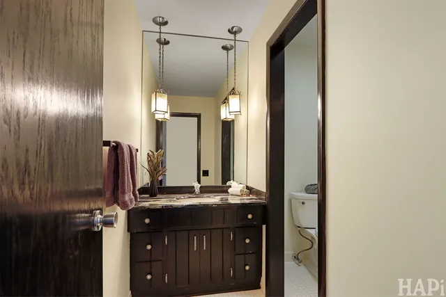 $799,000 | 1285 Montgomery Drive, Deerfield, IL 60015