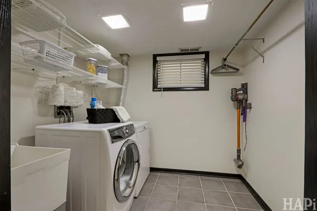 $799,000 | 1285 Montgomery Drive, Deerfield, IL 60015