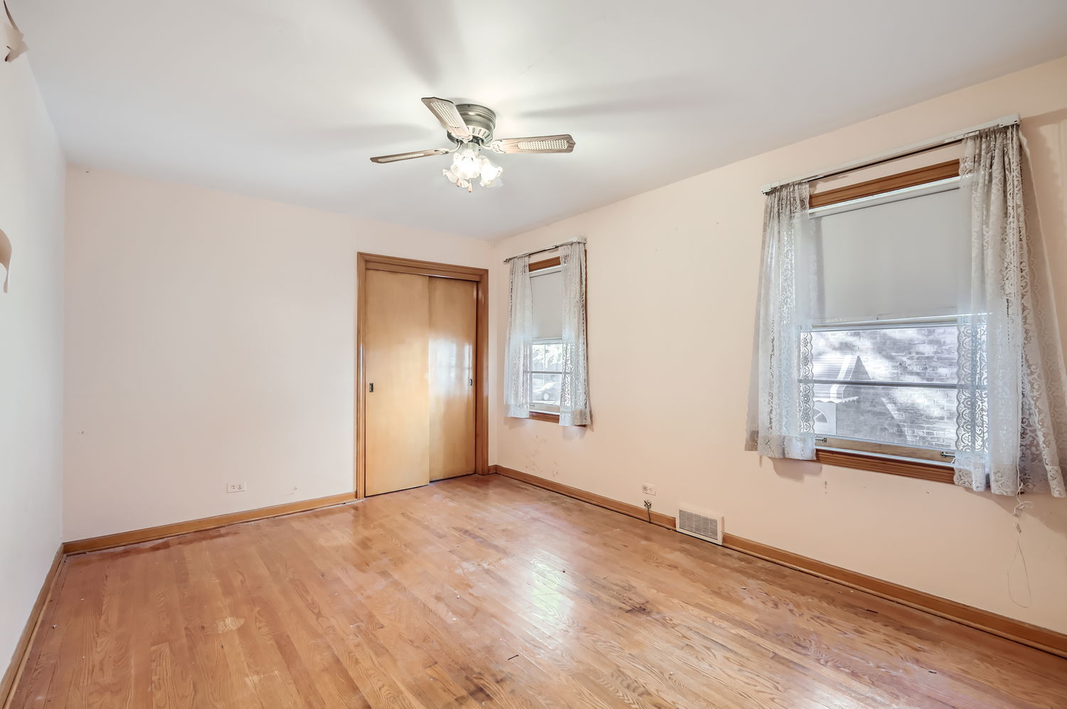 2345 North Rutherford Avenue Chicago, IL 60707 - Photo 13 of 28 Gallery Image 13