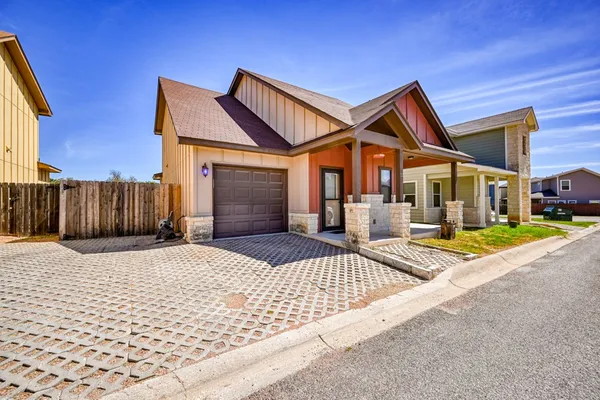 $370,000 | 510 Mueller Street, Unit 12, Fredericksburg, TX 78624