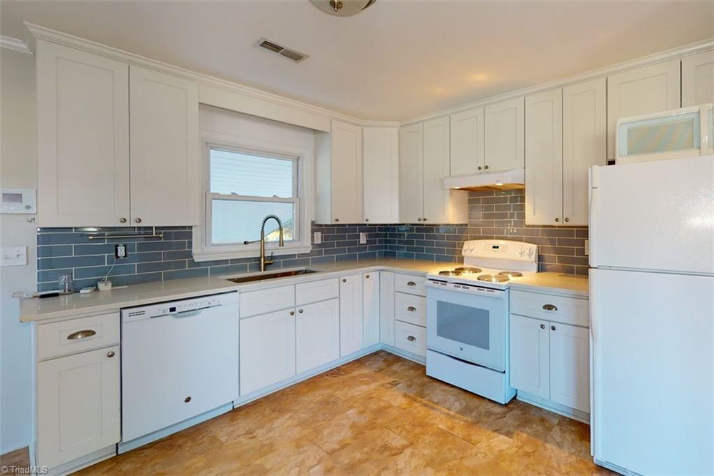 1023 John Young Road Lexington, NC 27292 - Photo 9 of 36 Gallery Image 9