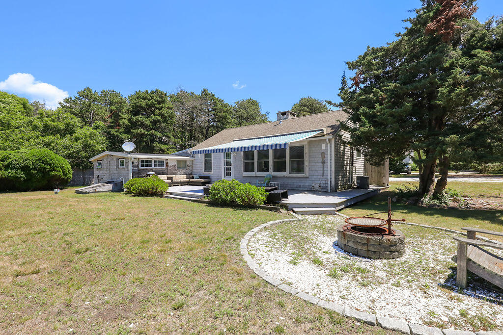 379 Monomoscoy Road Mashpee, MA 02649 - Photo 24 of 42 IMG_2297