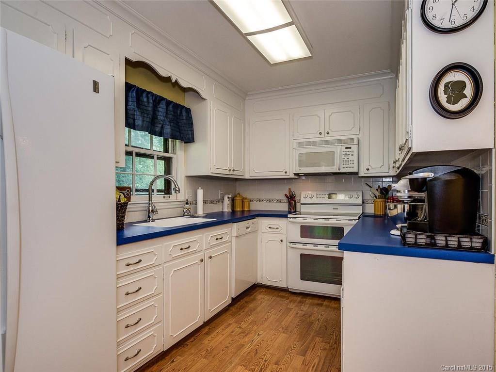 1334 Rutledge Avenue, Unit 16 Charlotte, NC 28211 - Photo 8 of 23 Gallery Image 8