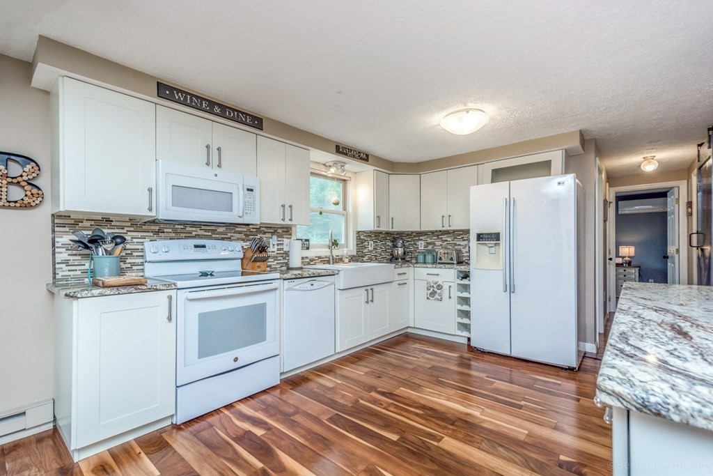 92 Glenwood Road Rutland, MA 01543 - Photo 5 of 42