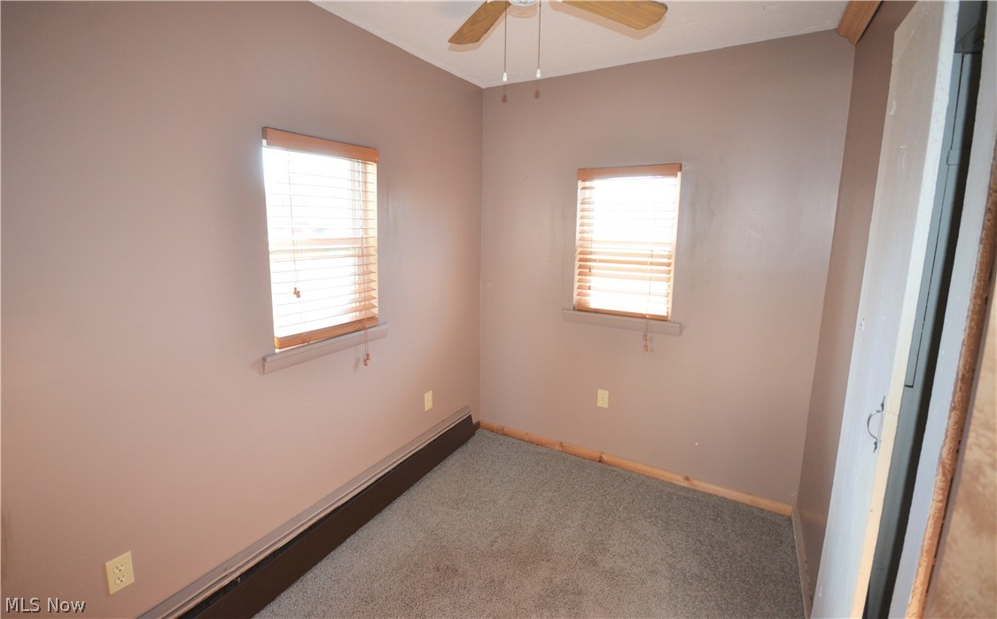 218 Mornington Road Vermilion, OH 44089 - Photo 20 of 21 3rd bedroom, new carpet