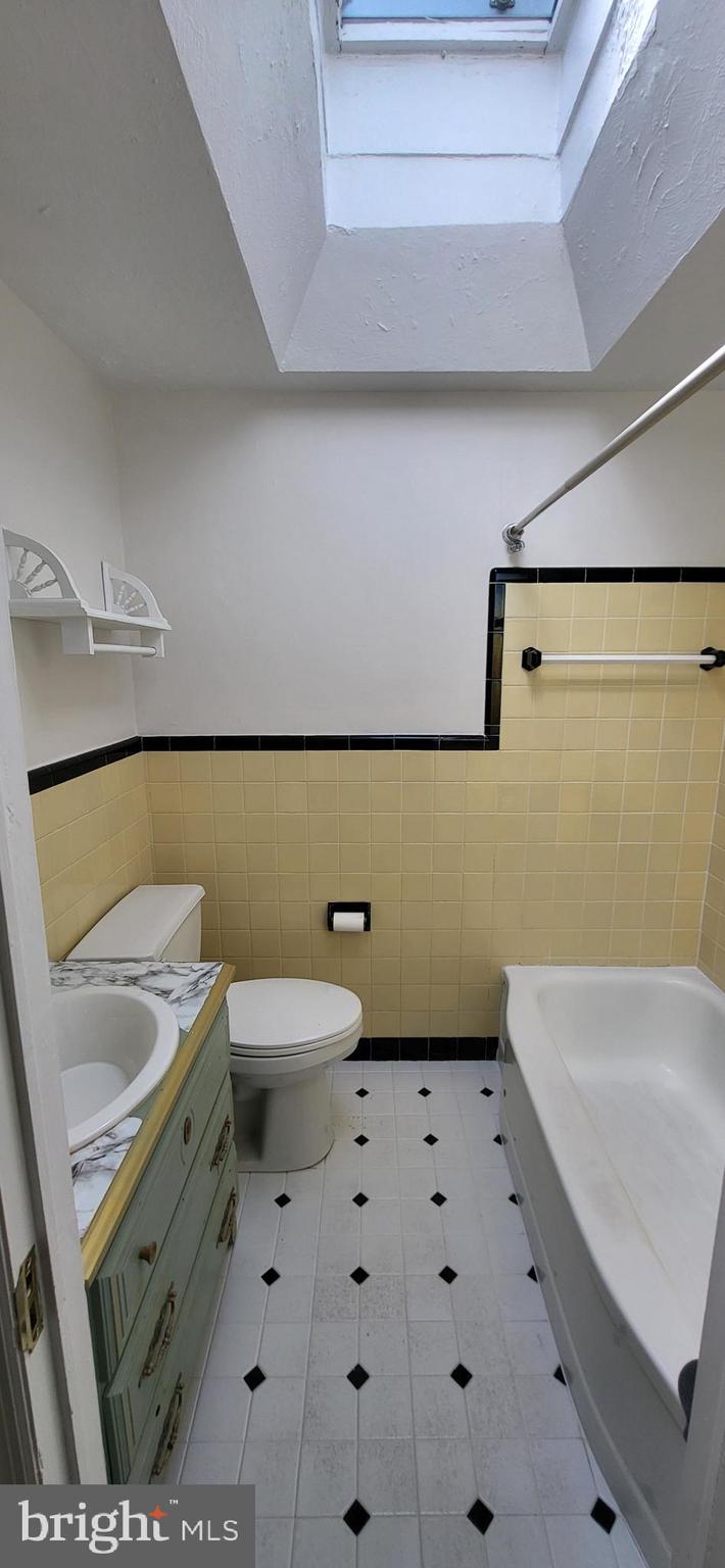 2254 Dermond Avenue Upper Darby, PA 19082 - Photo 15 of 17