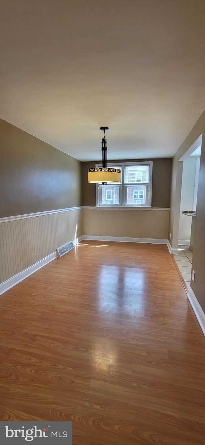 2254 Dermond Avenue Upper Darby, PA 19082 - Photo 4 of 17