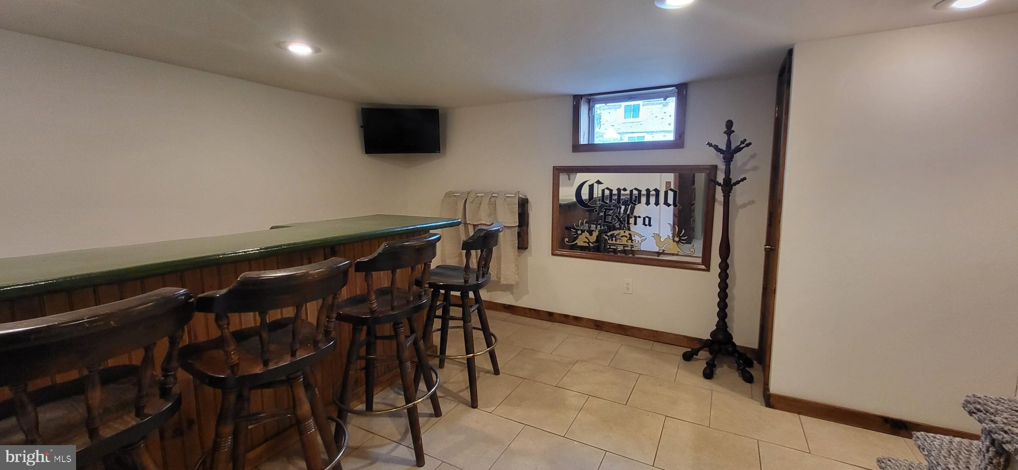 2254 Dermond Avenue Upper Darby, PA 19082 - Photo 7 of 17