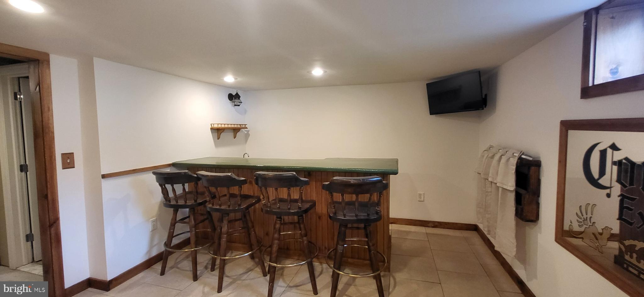 2254 Dermond Avenue Upper Darby, PA 19082 - Photo 8 of 17