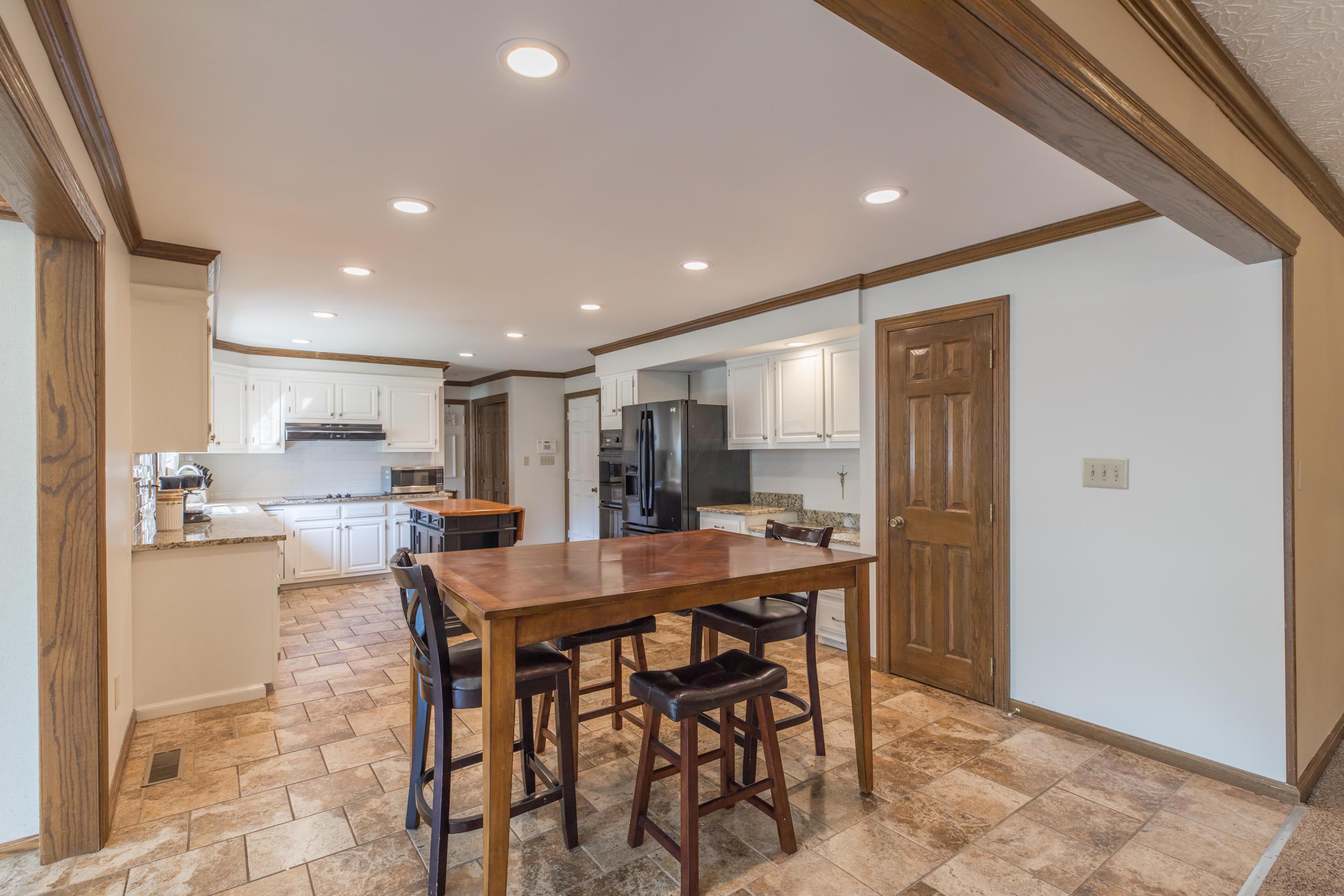 7235 Davis Road Hilliard, OH 43026 - Photo 16 of 117 Gallery Image 16