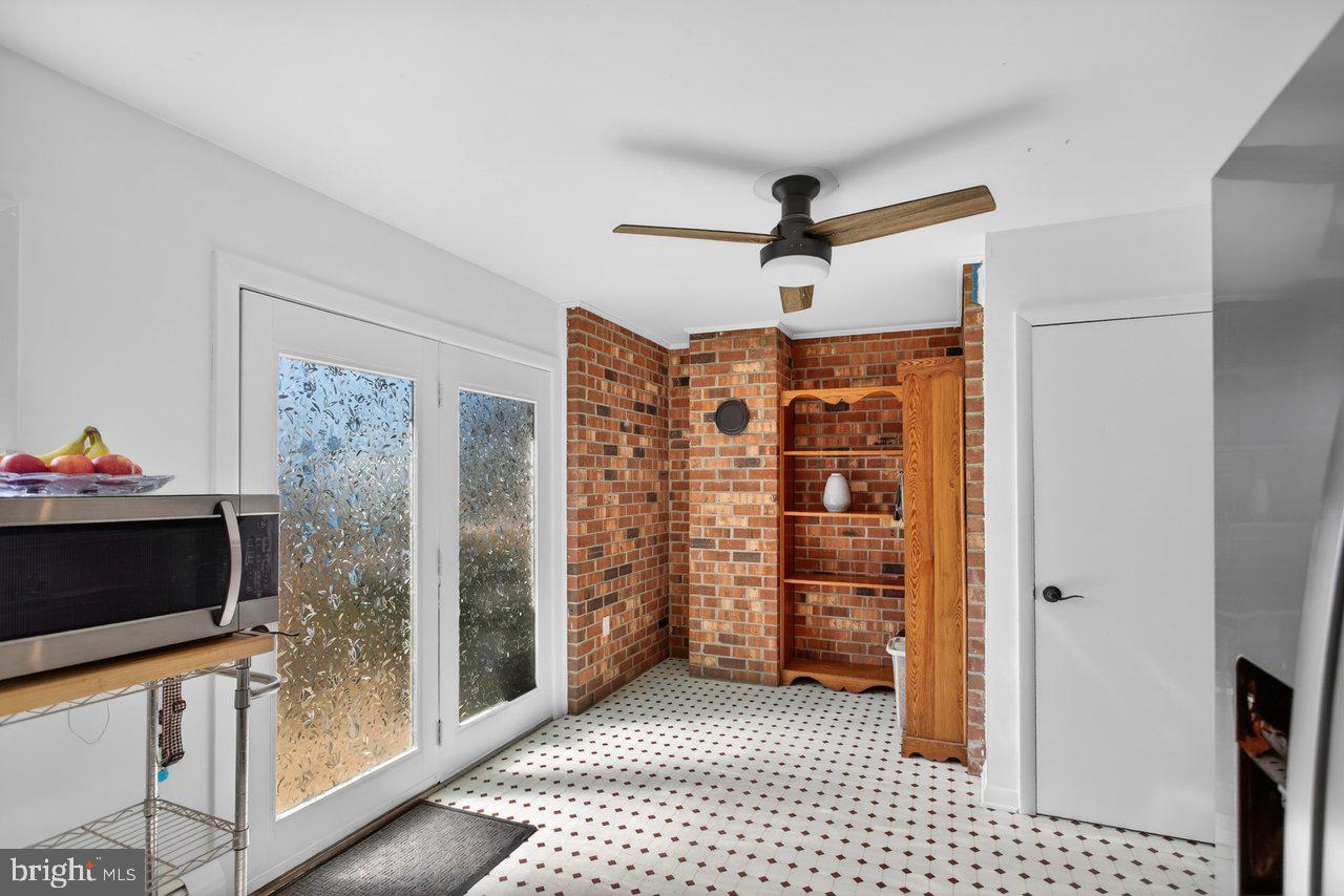 420 West Spring Street Woodstock, VA 22664 - Photo 19 of 67