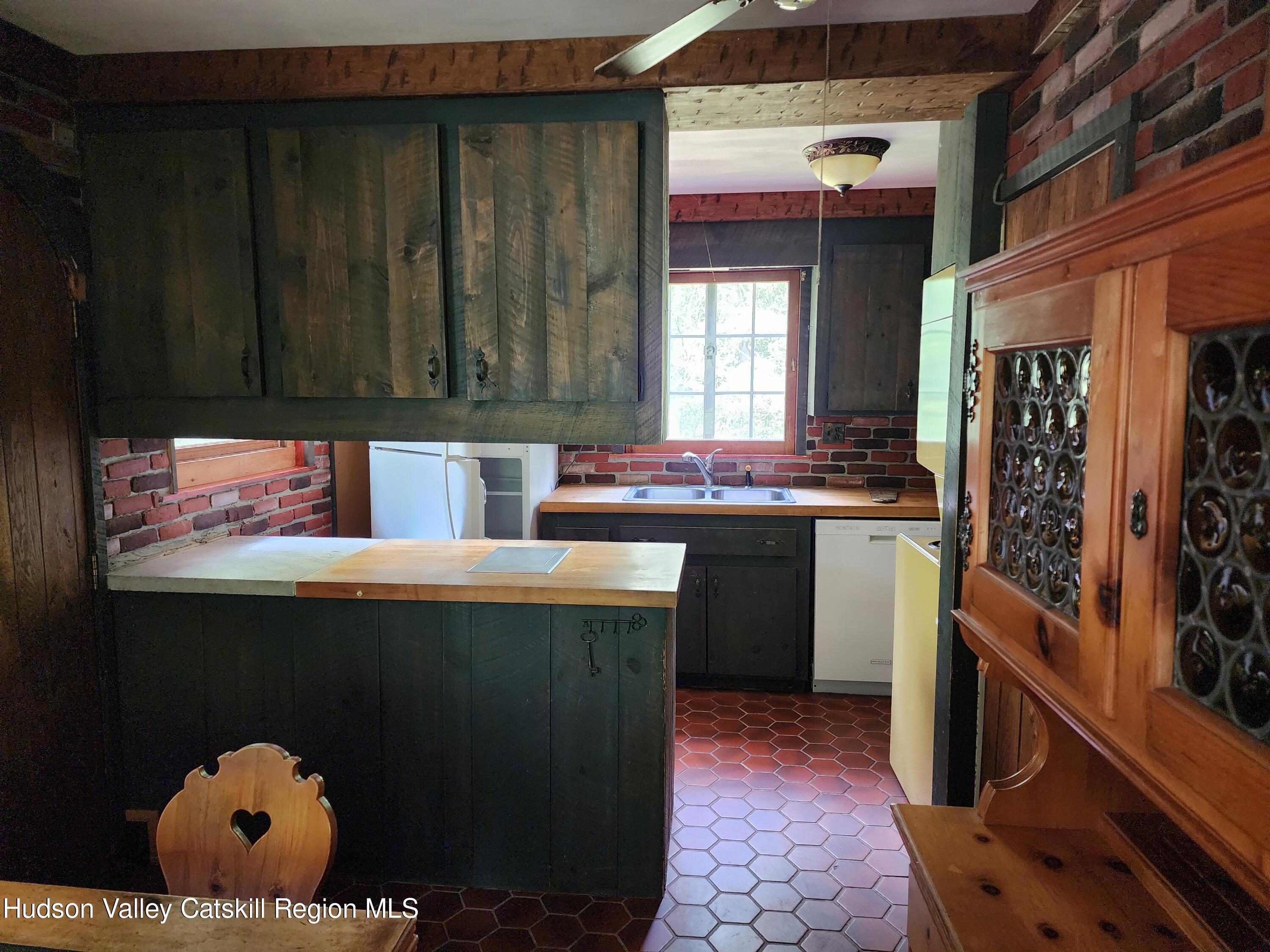 597 Doman Road, Unit 2 Freehold, NY 12431 - Photo 5 of 19 kitchen