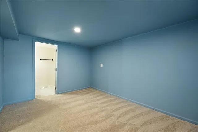 $329,900 | 116 Southwest Noel Street, Lee's Summit, MO 64063