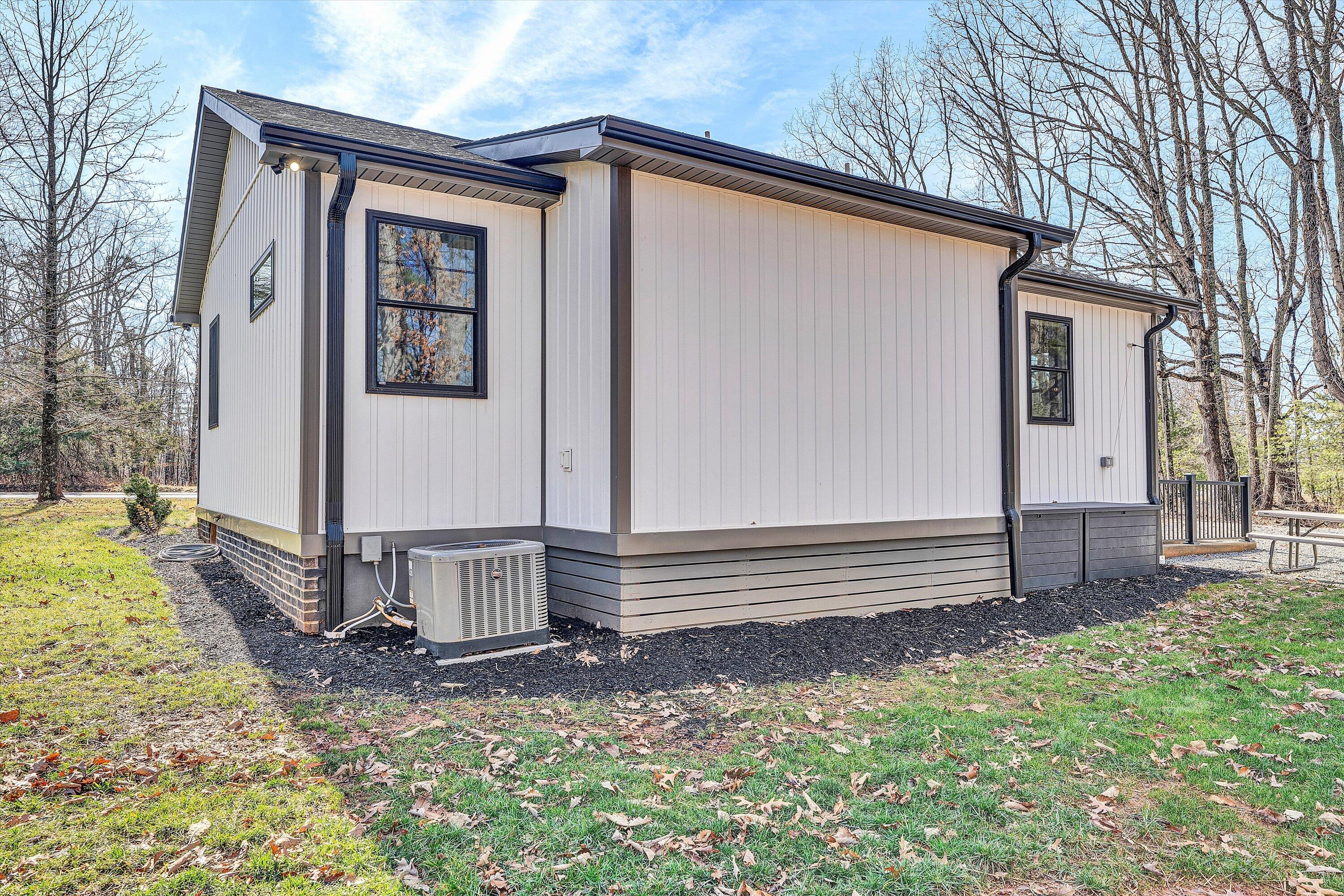 1990 Edwardsville Road Hardy, VA 24101 - Photo 31 of 45 a front view of a house with a yard