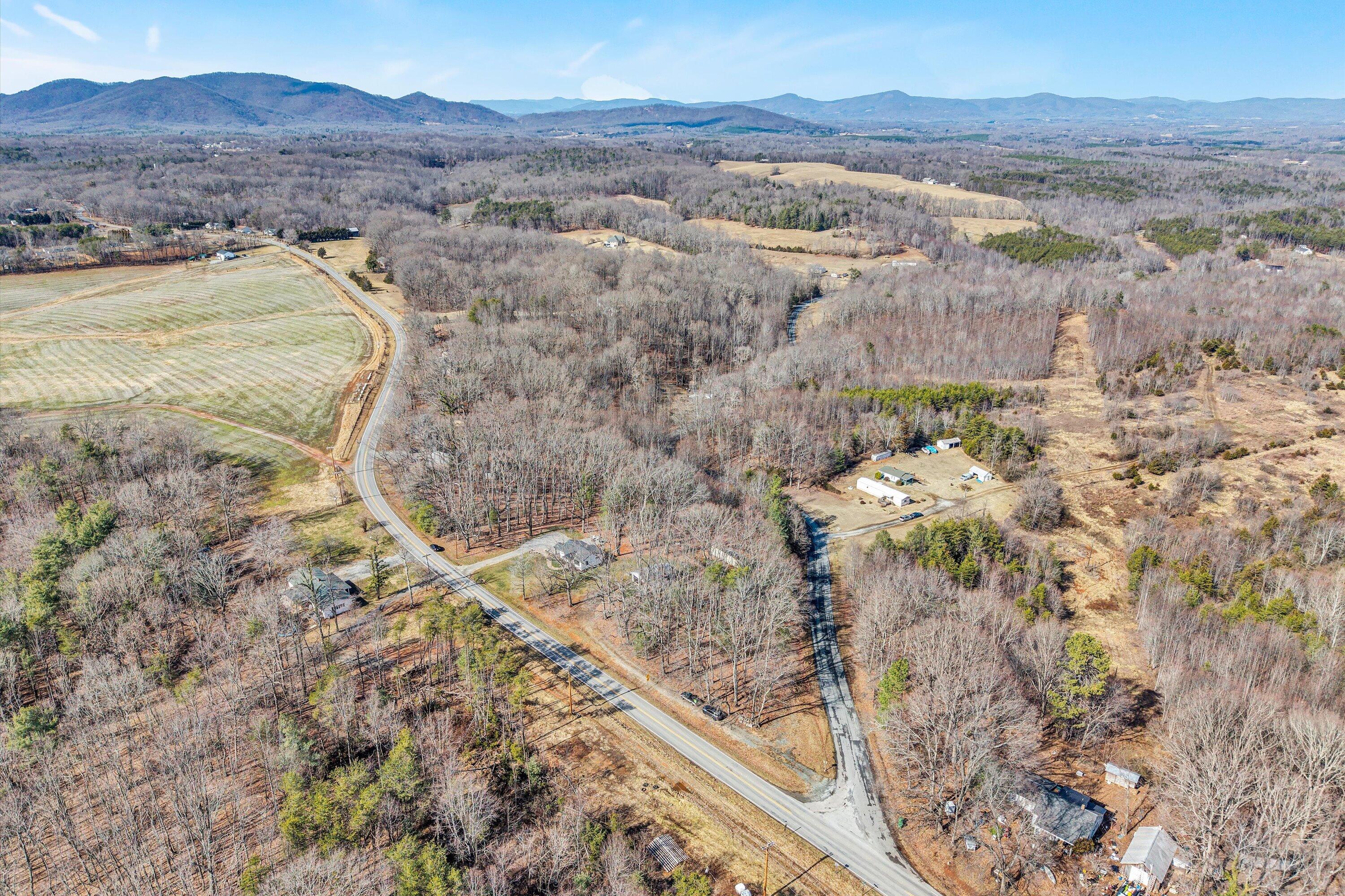 1990 Edwardsville Road Hardy, VA 24101 - Photo 6 of 45 a view of lake and mountain