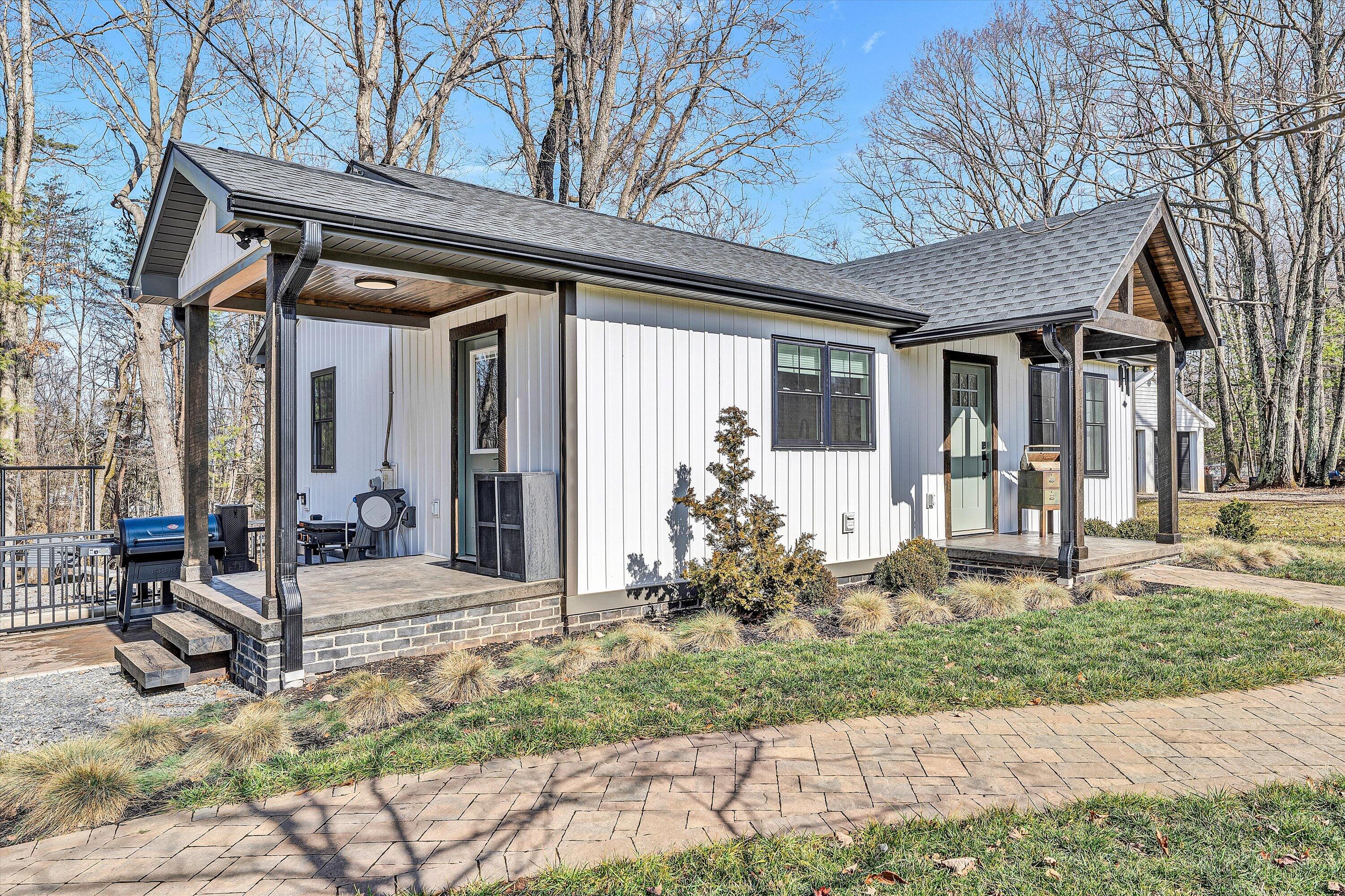 1990 Edwardsville Road Hardy, VA 24101 - Photo 8 of 45 a front view of a house with garden
