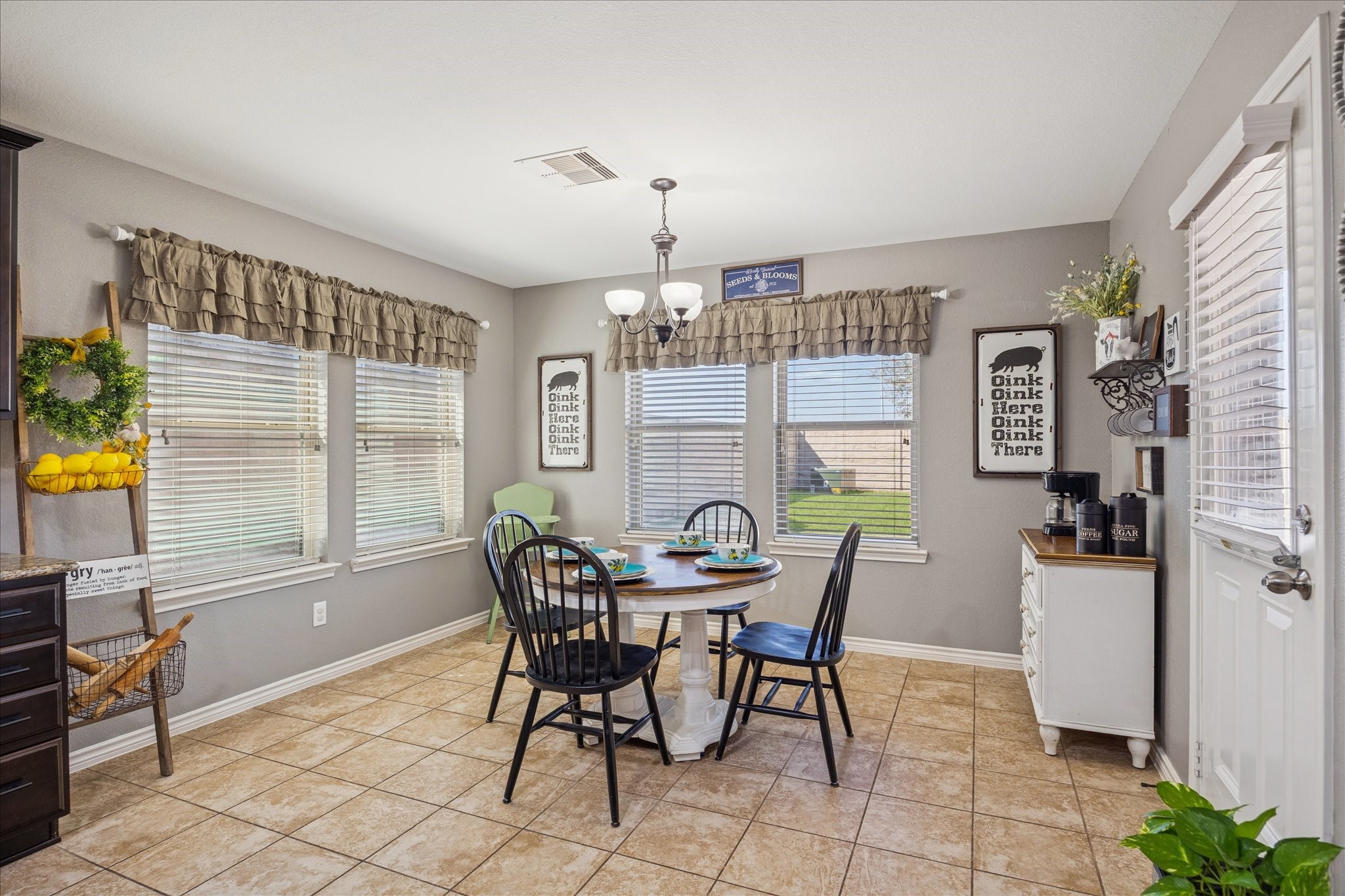 9710 Golden Cypress Drive Rosharon, TX 77583 - Photo 11 of 32