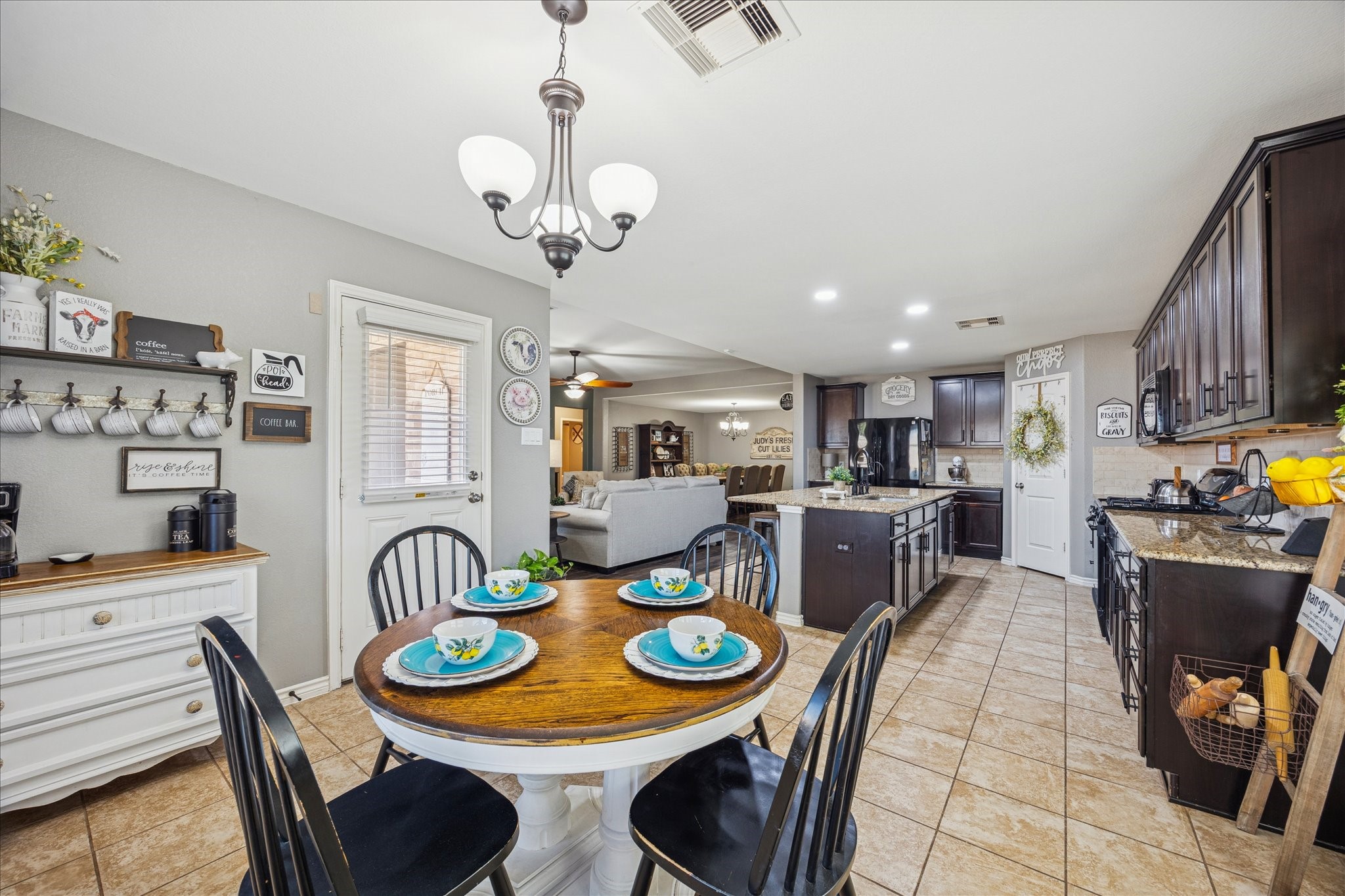 9710 Golden Cypress Drive Rosharon, TX 77583 - Photo 12 of 32